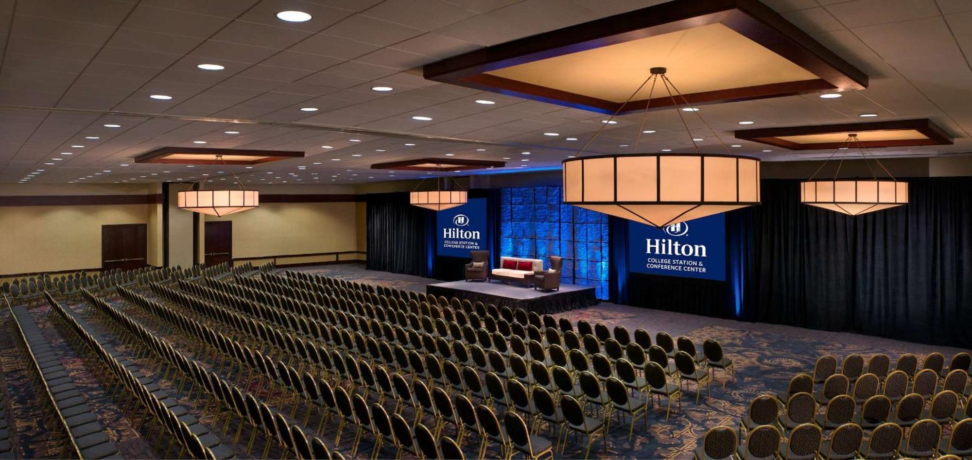 Отель Hilton College Station & Conference Center Экстерьер фото