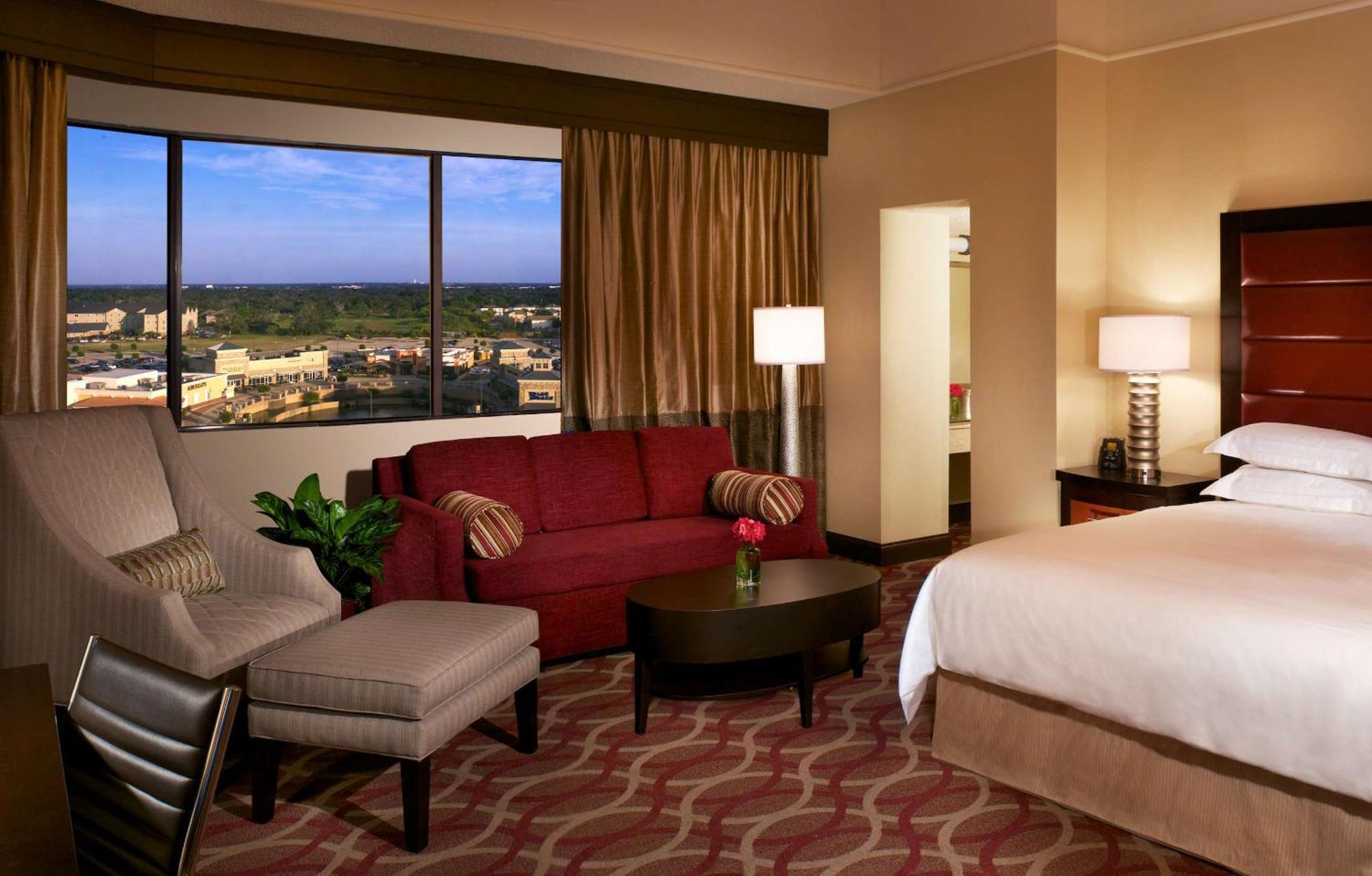Отель Hilton College Station & Conference Center Экстерьер фото