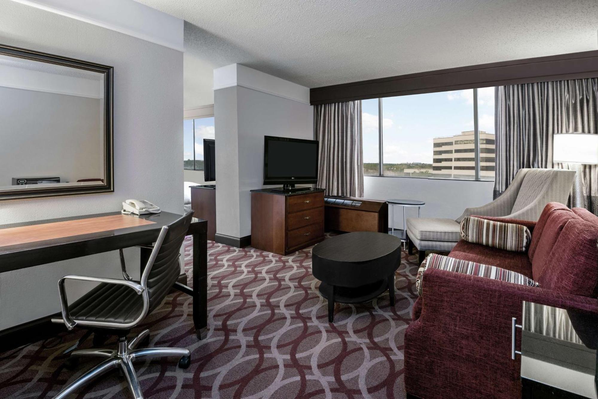 Отель Hilton College Station & Conference Center Экстерьер фото